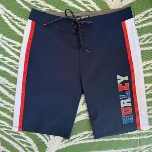 Hurley Red White and Blue Summer BBQ Board Shorts Men’s or Teens Size 28 waist